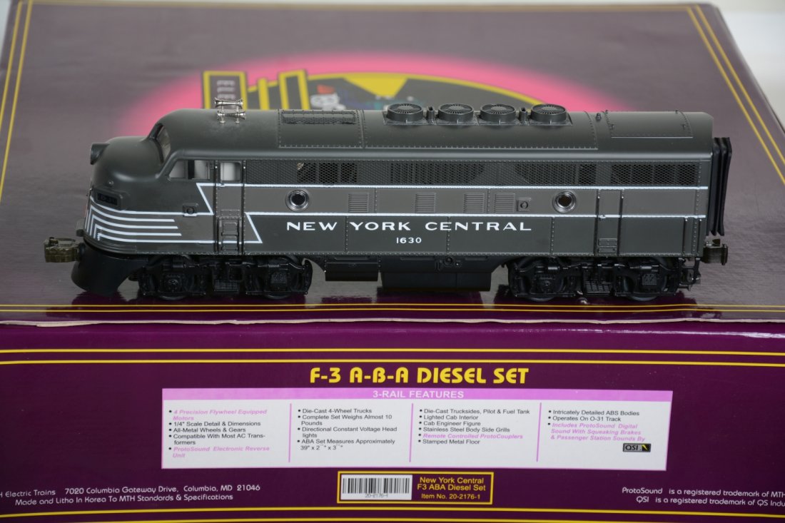 O Ga. MTH Premier 20-2176-1 NYC F3 ABA Diesels (1 of 2)
