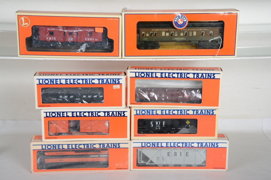 O Ga. Lionel Freight & Passenger Cars: Includes 19994 LRRC WU Madison car; 19400 MR reel car; 6117 Erie operating hopper; 6118 Erie covered hopper; 19505 GN reefer; 19401 GN coal car; 19205 GN boxcar; 19742 Erie caboose with CrewTalk. Some