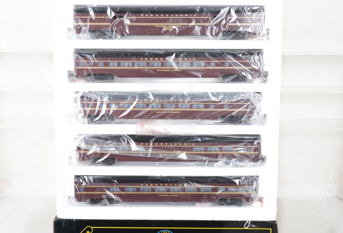O Ga. Weaver Scale Aluminum PRR Passenger Cars (1 of 2)