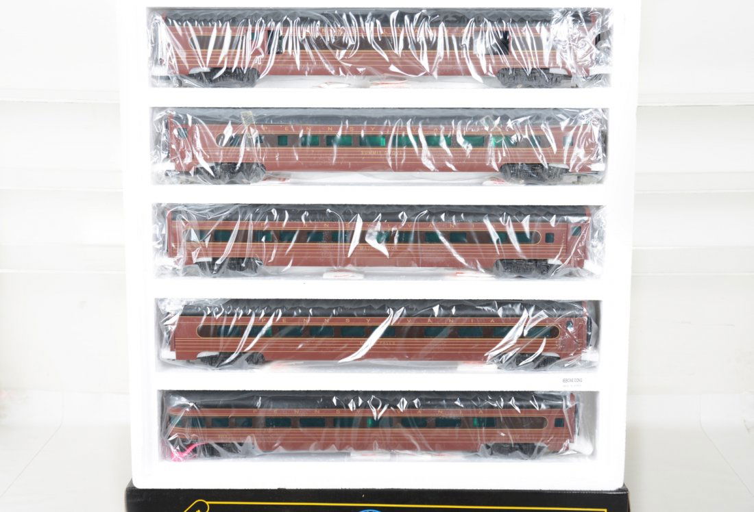 O Ga. Weaver Scale Aluminum PRR Passenger Cars (1 of 2)