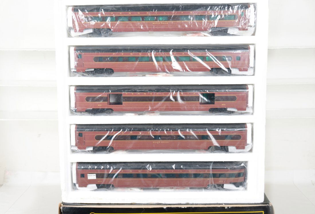 O Ga. Weaver PRR Scale Aluminum Passenger Cars (1 of 2)