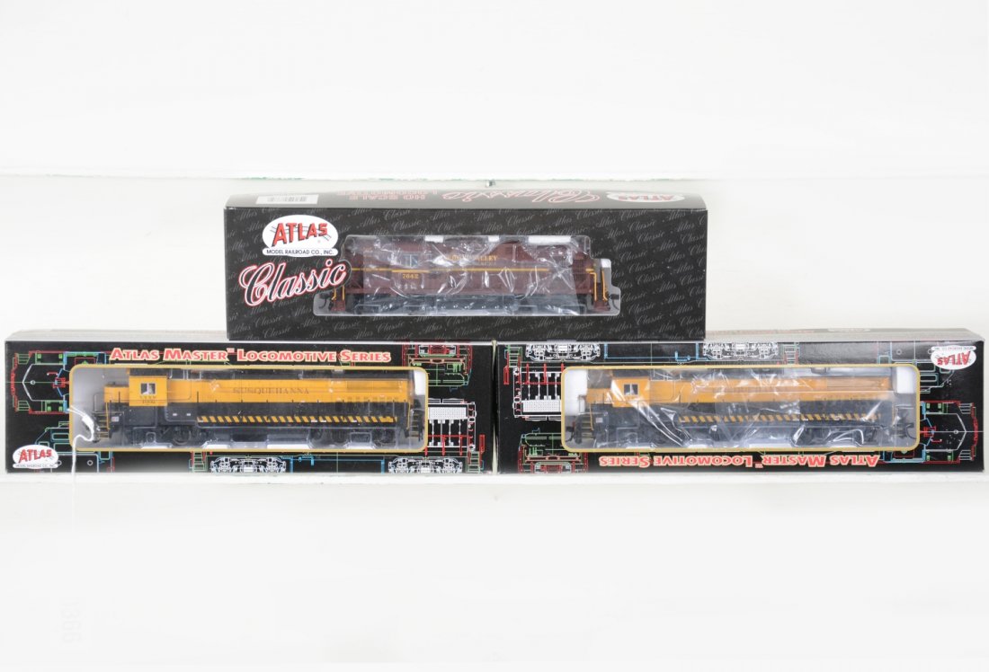 3 Atlas HO Diesels (1 of 2)