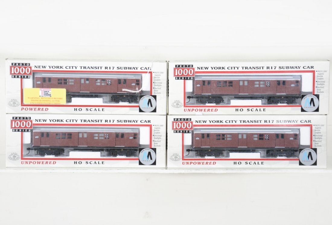 Proto 2000 HO NYC R17 Red Bird Subway Set (1 of 2)