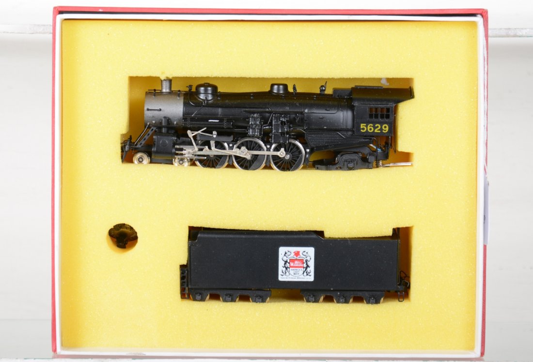 Sunset Brass HO 5626 Circus Train Pacific (1 of 2)