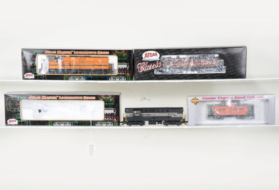 3 Atlas HO Diesels & Caboose (1 of 3)