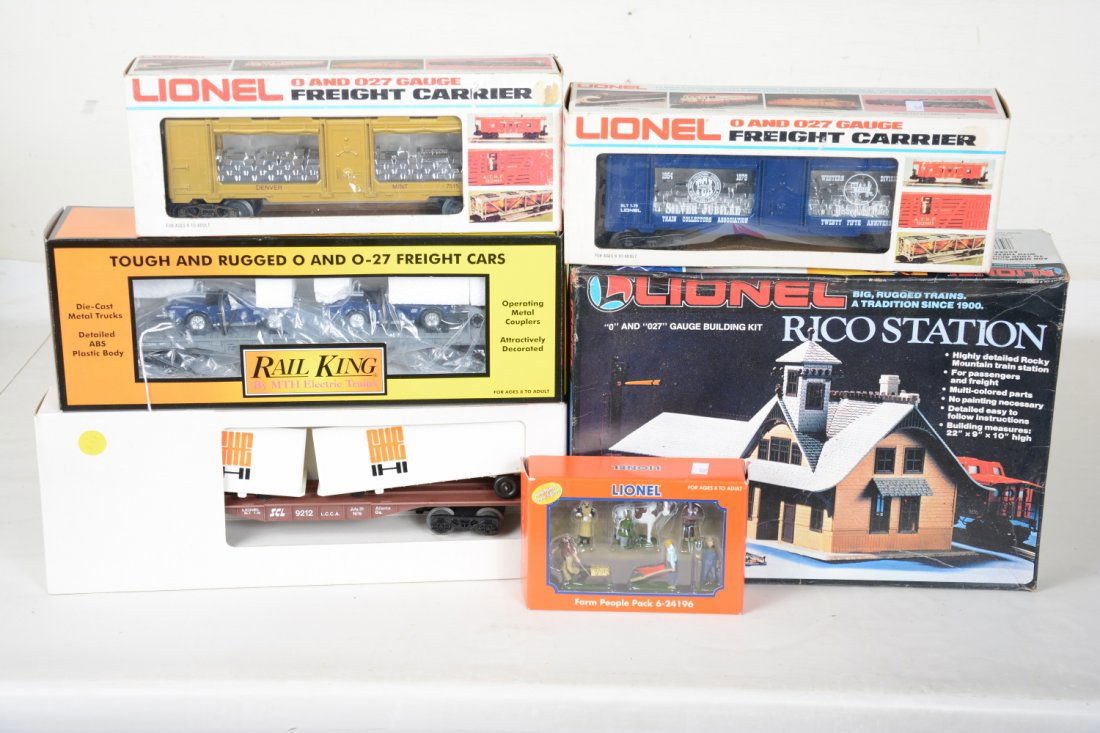 Modern Trains & Accessories Lot (1 of 2)