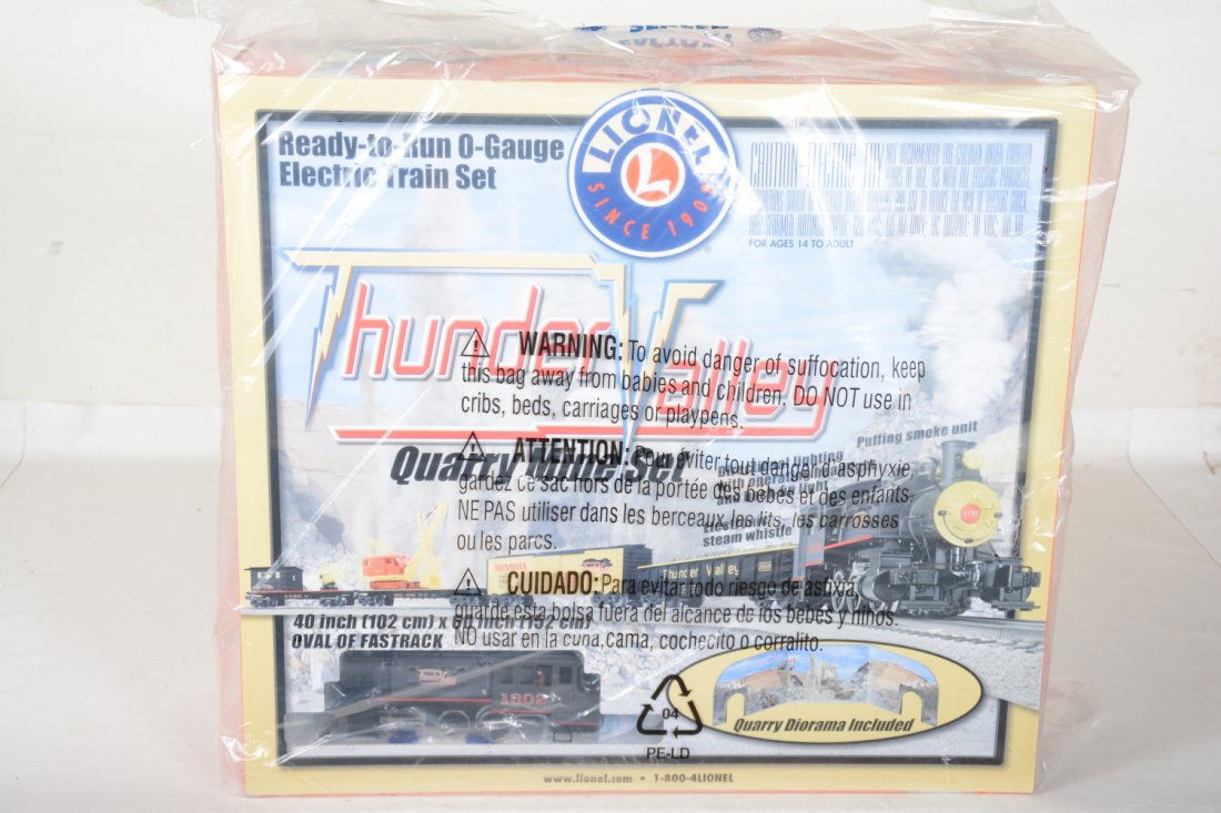 Lionel 30124 Thunder Valley Quarry Mine Set (1 of 2)