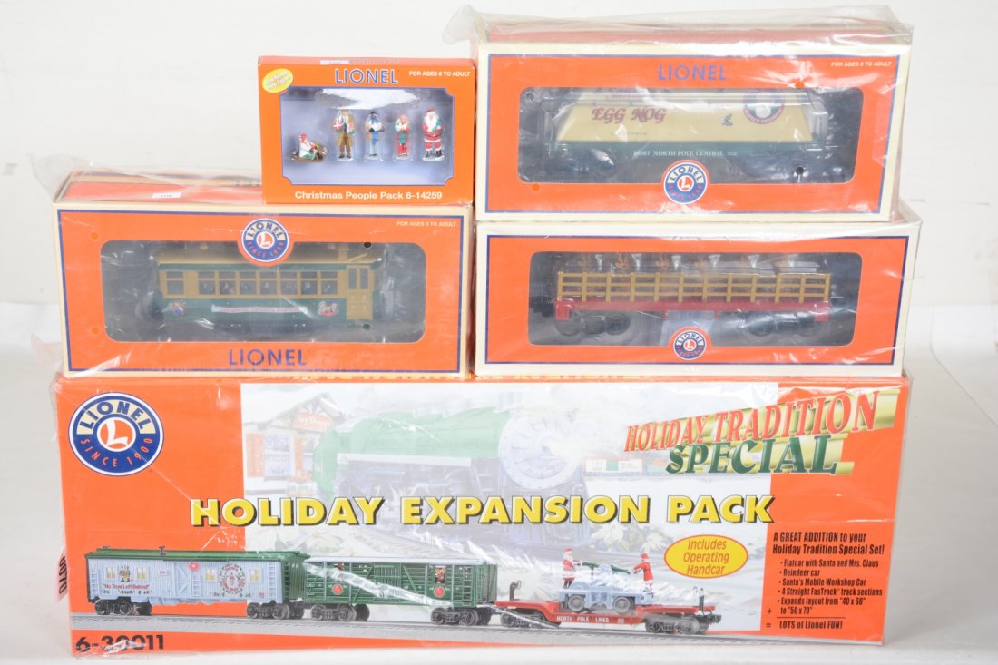 Lionel Holiday Train Extension Pieces (1 of 2)