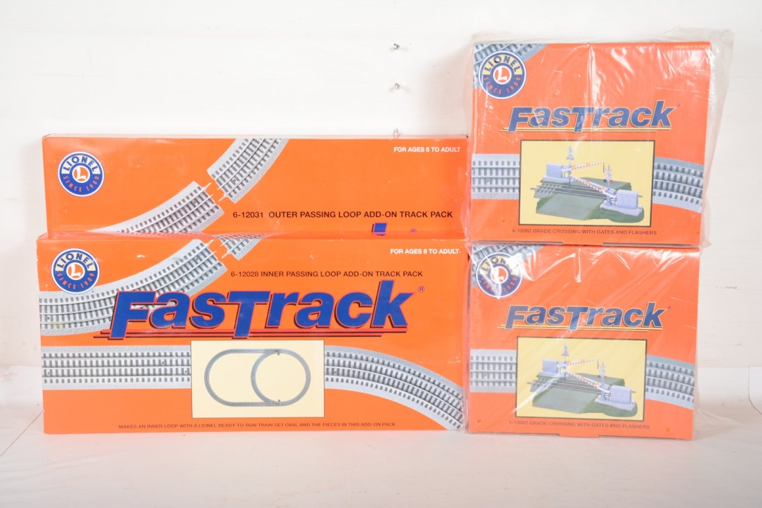 Lionel FasTrak Lot (1 of 2)