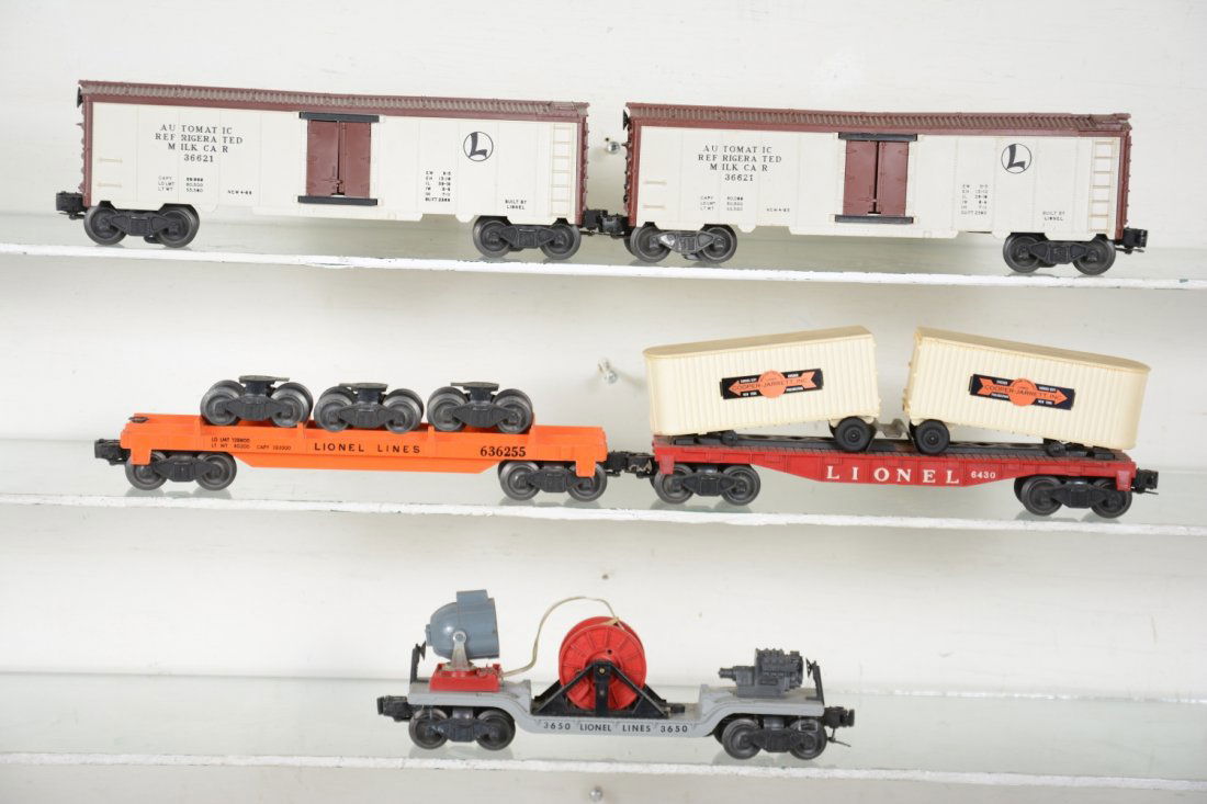 5 Lionel Freight Cars (1 of 4)