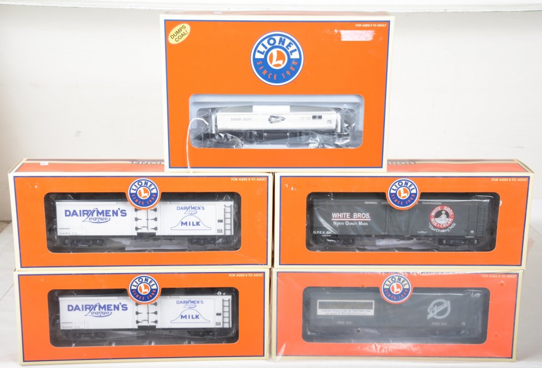 5 Lionel Freight Cars (1 of 2)