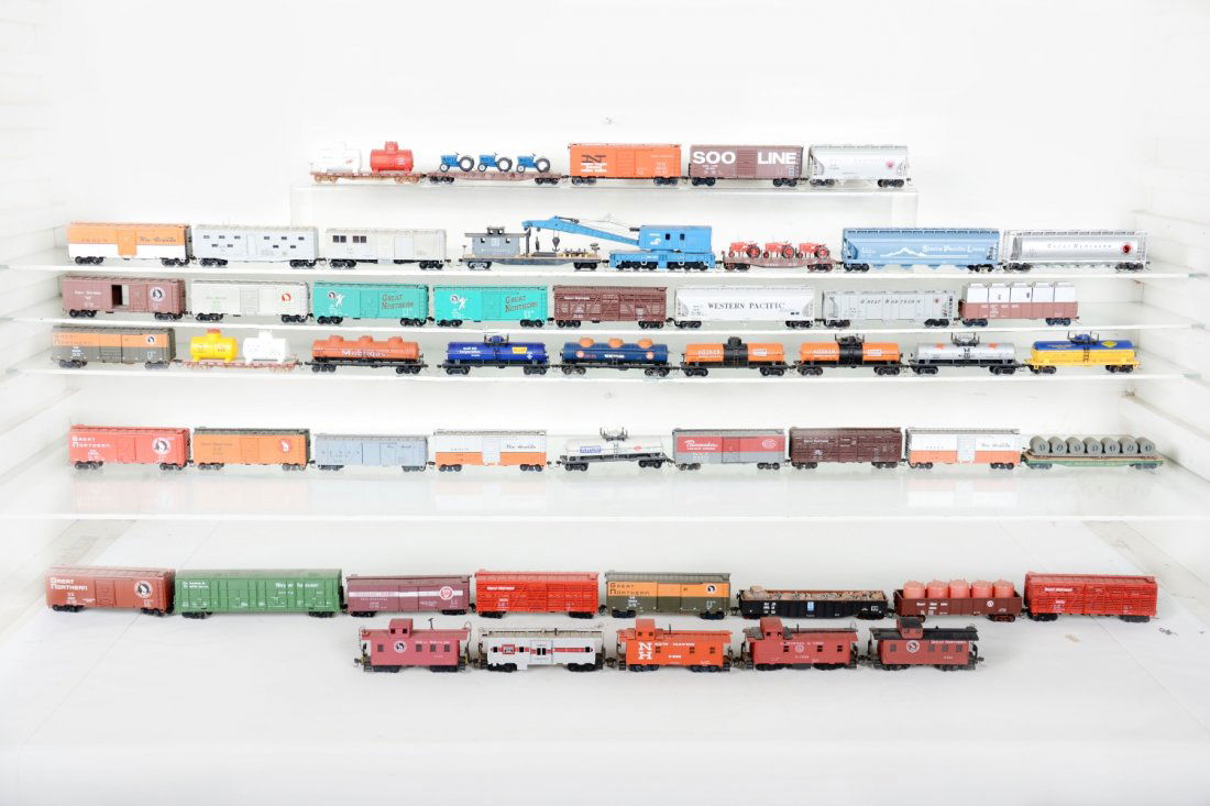 HO GA 50+ Assorted Freight Cars (1 of 4)