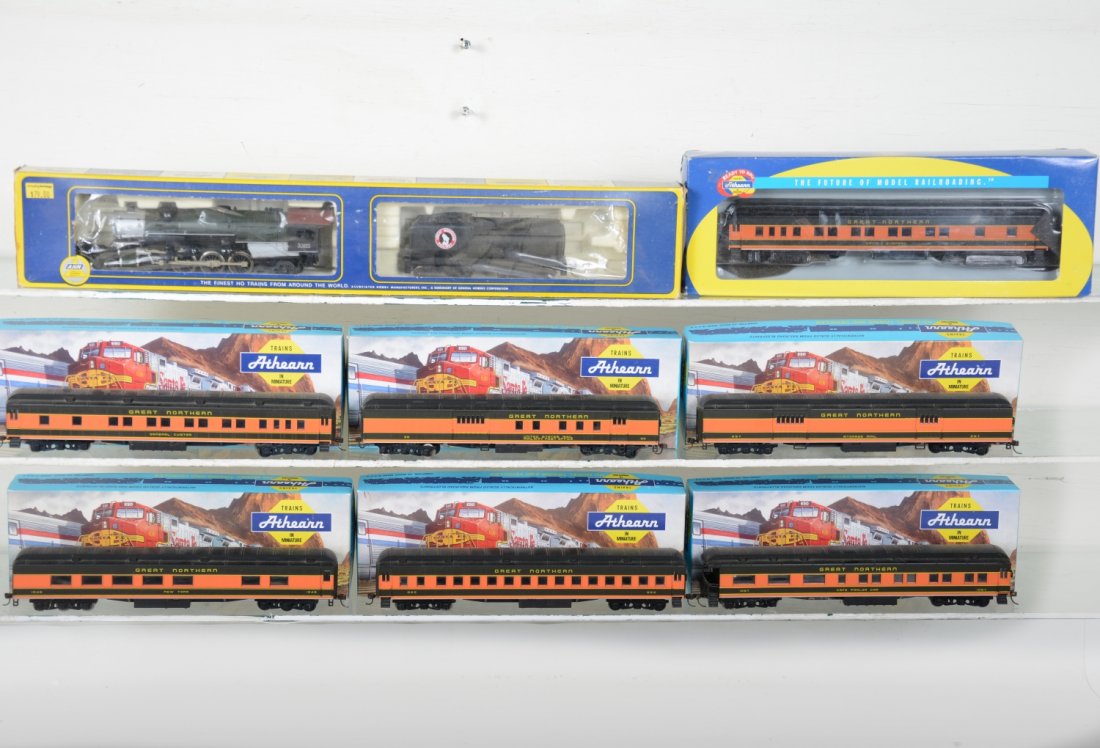 HO GA Great Northern Steam Passenger Set (1 of 4)