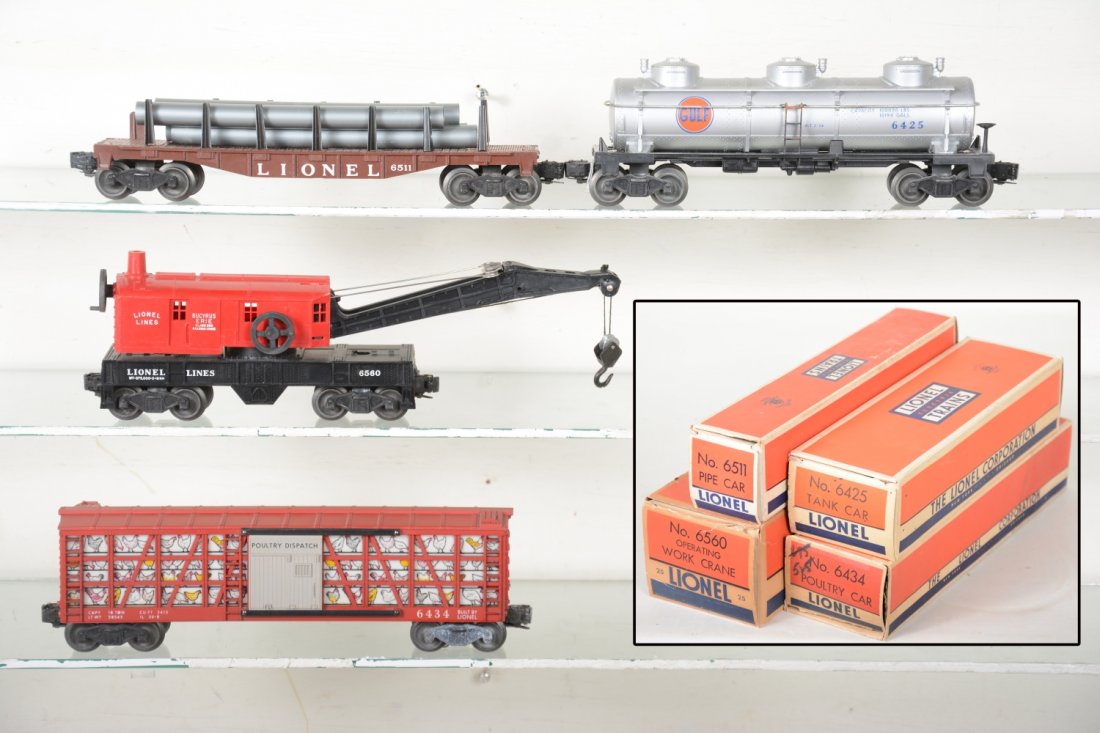 Clean Boxed Lionel Freight Cars (1 of 6)