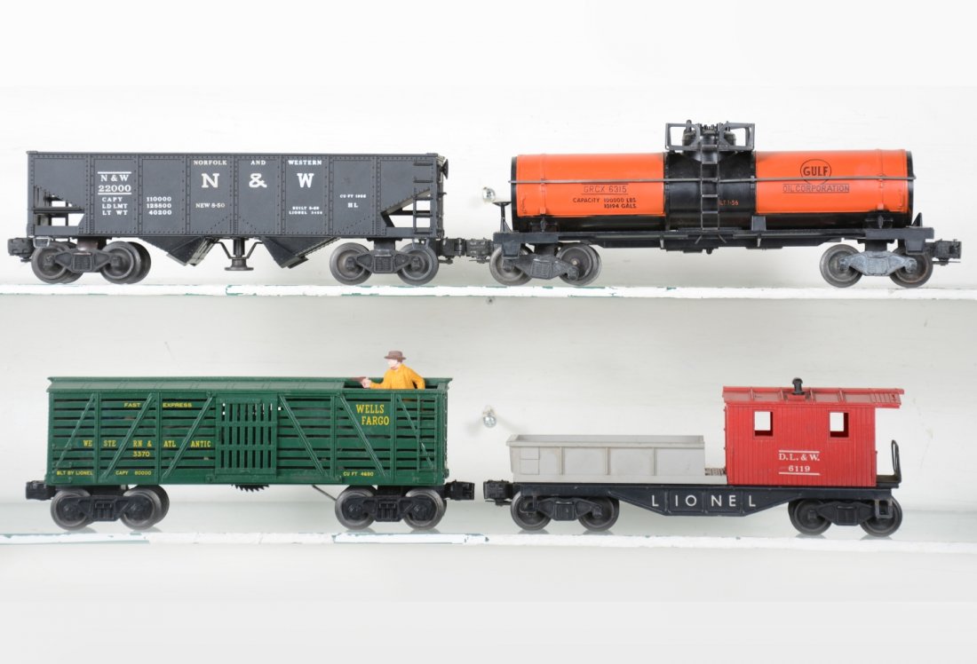 Clean Lionel Freight Cars (1 of 4)
