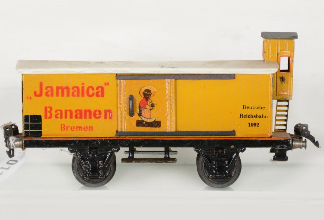 Marklin 1992/1 Bananen Wagon: 1 Gauge. Fairly clean with bright colorful graphics. It shows light to moderate playwear, C7