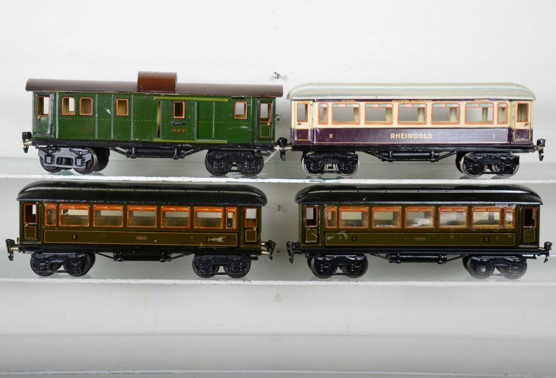 Clean Marklin 43cm Passenger Cars (1 of 4)