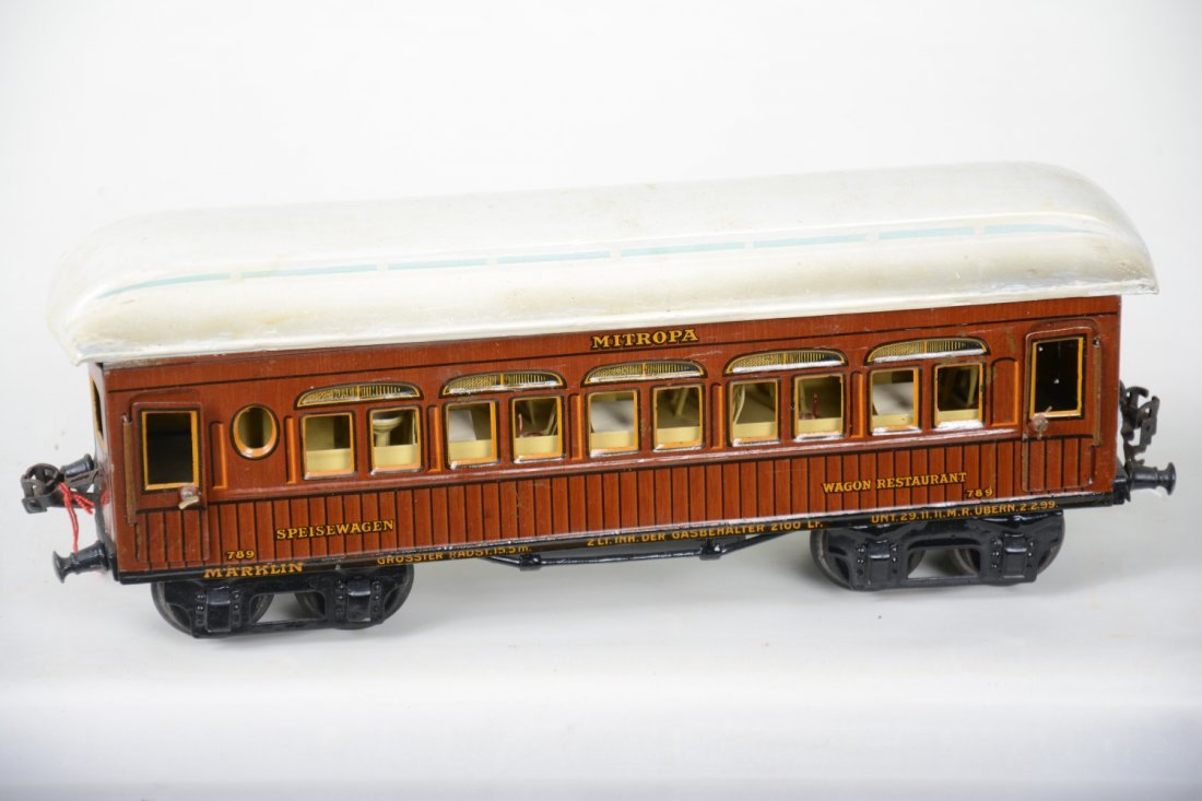 Clean 33cm Marklin 1888/1 Diner with interior (1 of 5)