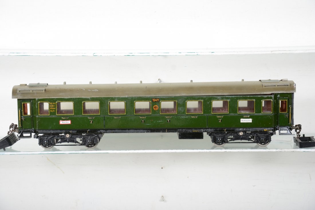 Scarce Marklin 1941/1 57cm Coach (1 of 4)