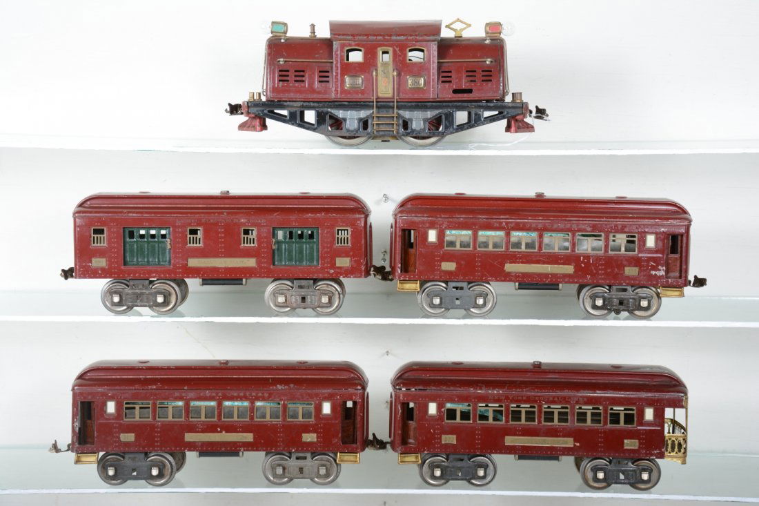 Lionel 380E Passenger Set (1 of 4)