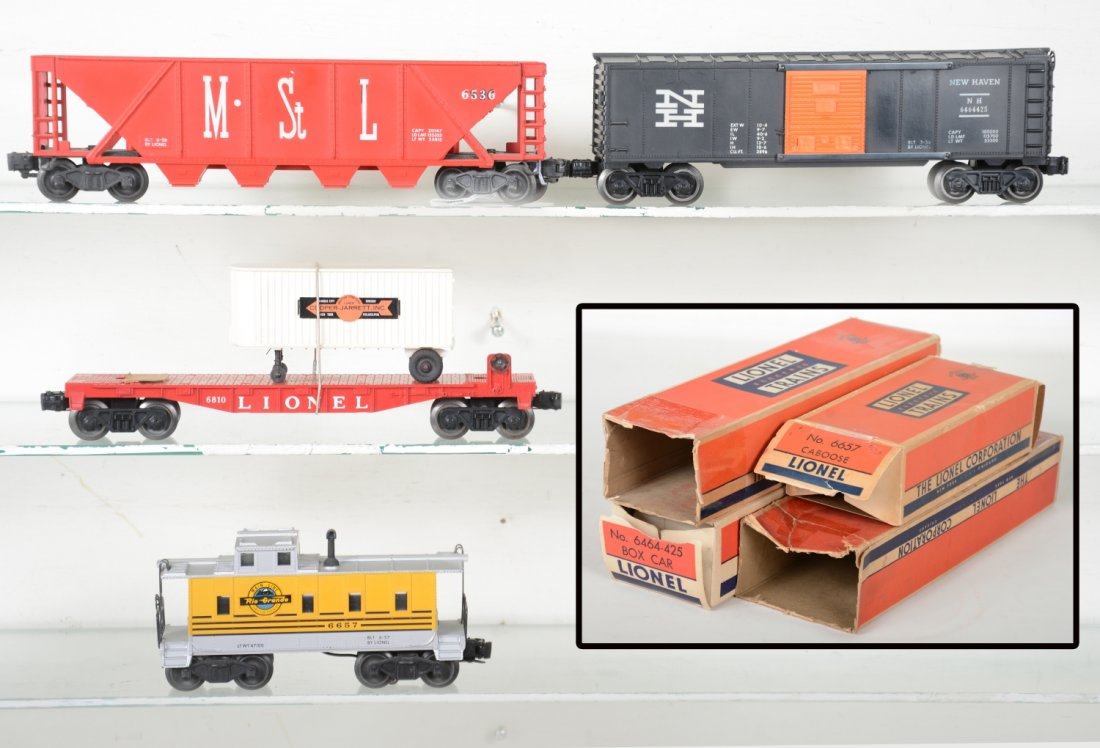 Boxed Lionel Freight Cars (1 of 6)