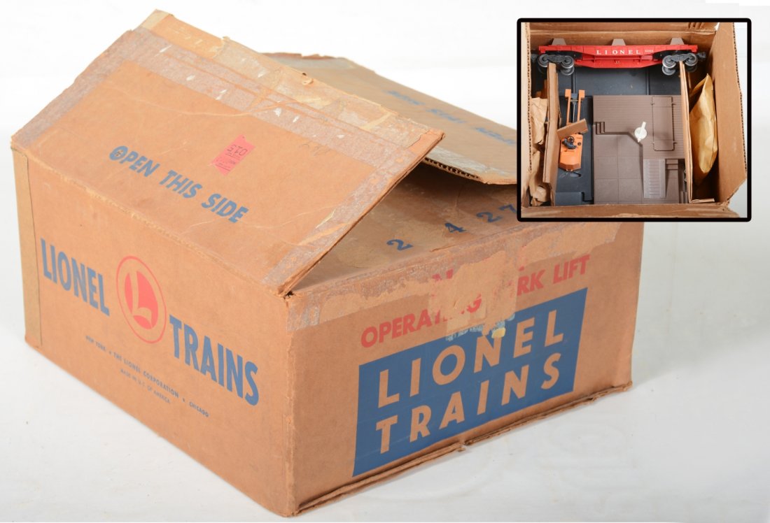 Clean Boxed Lionel 462 Operating Forklift Platform Set (1 of 3)
