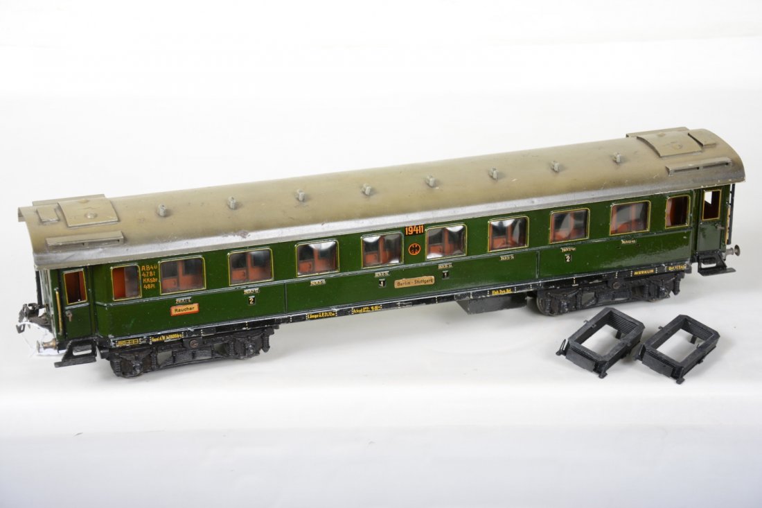 Scarce Marklin 1941/1 57cm Coach with Interior (1 of 4)
