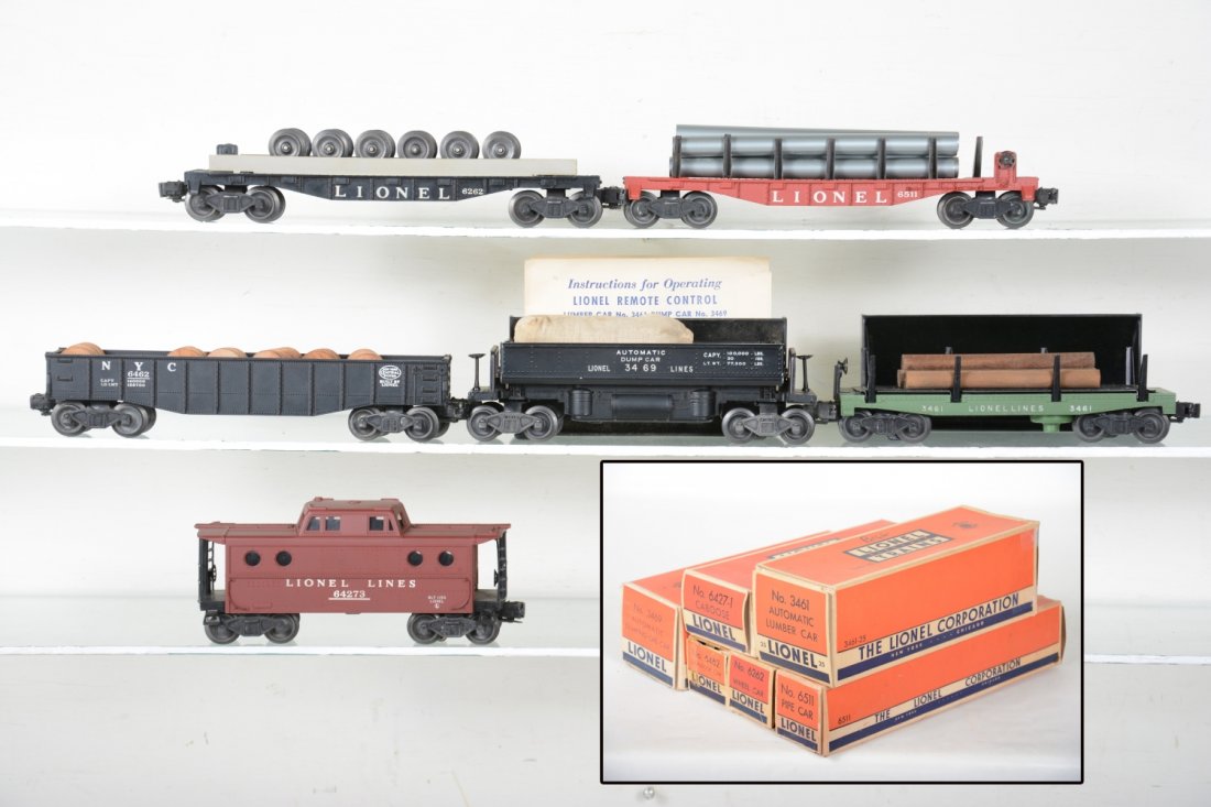 Clean Boxed Lionel Freight Cars (1 of 7)