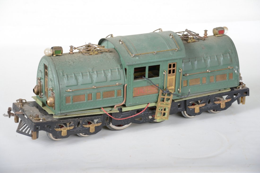 Clean Lionel 381 Electric Loco (1 of 8)