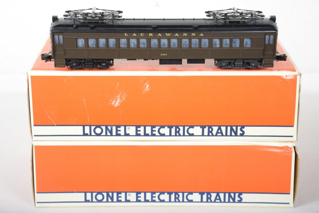 Lionel 18304 & 18305 Lackawanna MU Set (1 of 3)