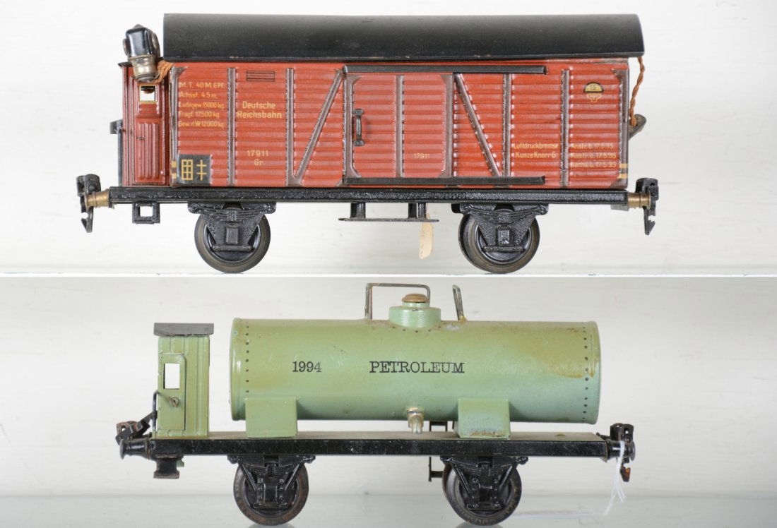 2 Nice Marklin 25cm Freight Cars (1 of 4)