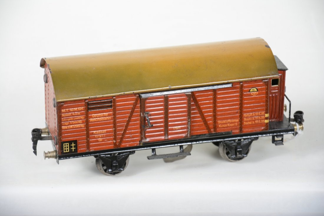 Unusual Marklin 17911 Goods Wagon, ETD Lights (1 of 5)