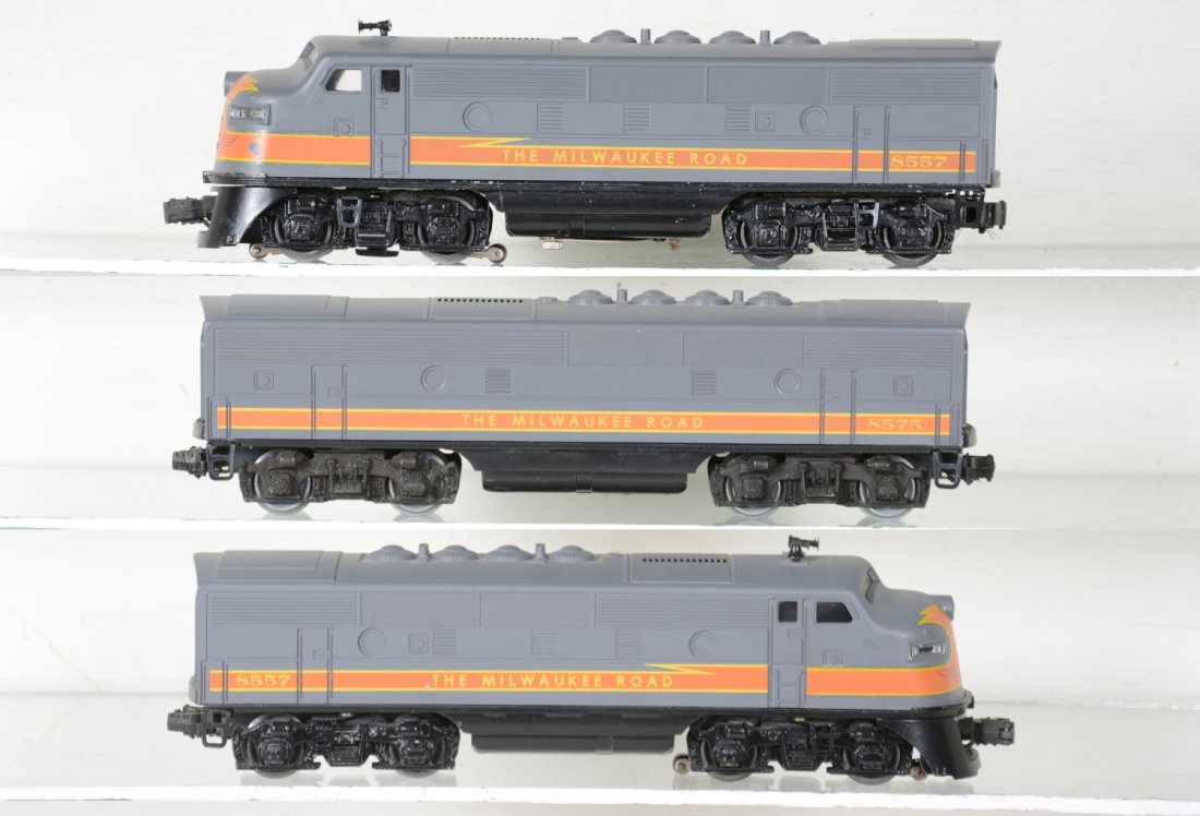 Custom Painted Lionel 2378 F3 ABA Diesels (1 of 5)