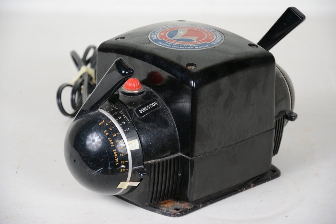 Lionel ZW 275 Watt Transformer: Clean case with replaced cord. It shows light playwear, C8. Sold AS-IS.