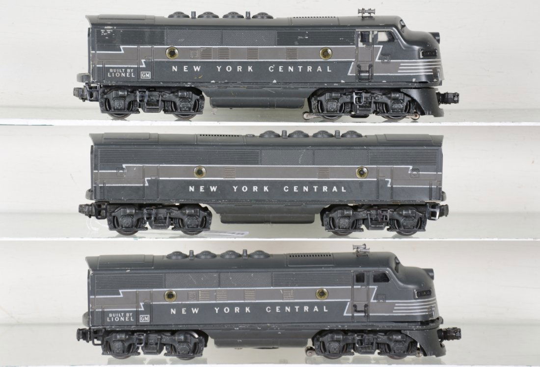Lionel 2354 NYC F3 ABA Diesels (1 of 4)