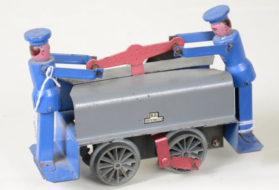 Unusual East German O Ga. Handcar (1 of 4)