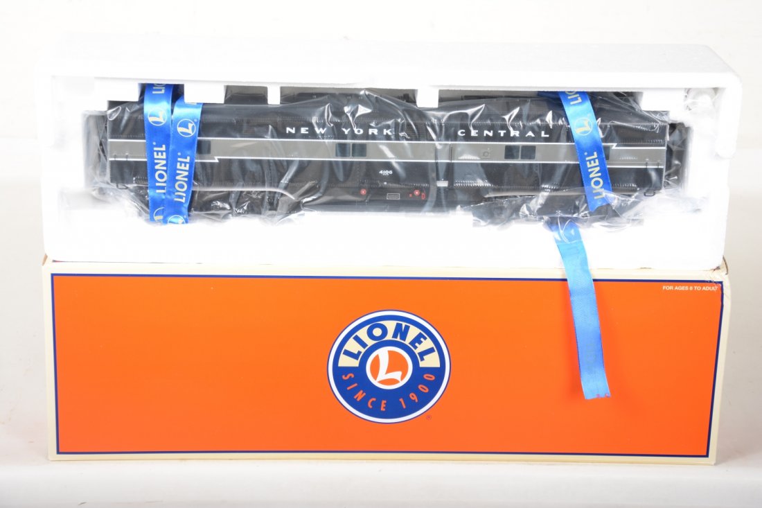 Lionel 24597 NYC E7 Breakdown B-Unit (1 of 2)