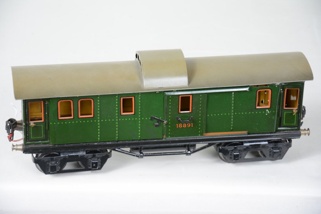 33cm Marklin 1889/1 Baggage Car (1 of 4)
