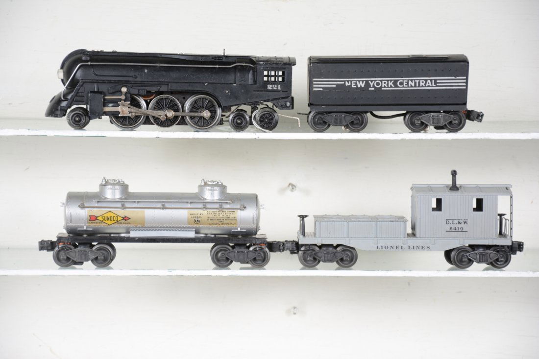 Lionel 221 Steam Freight Set (1 of 4)