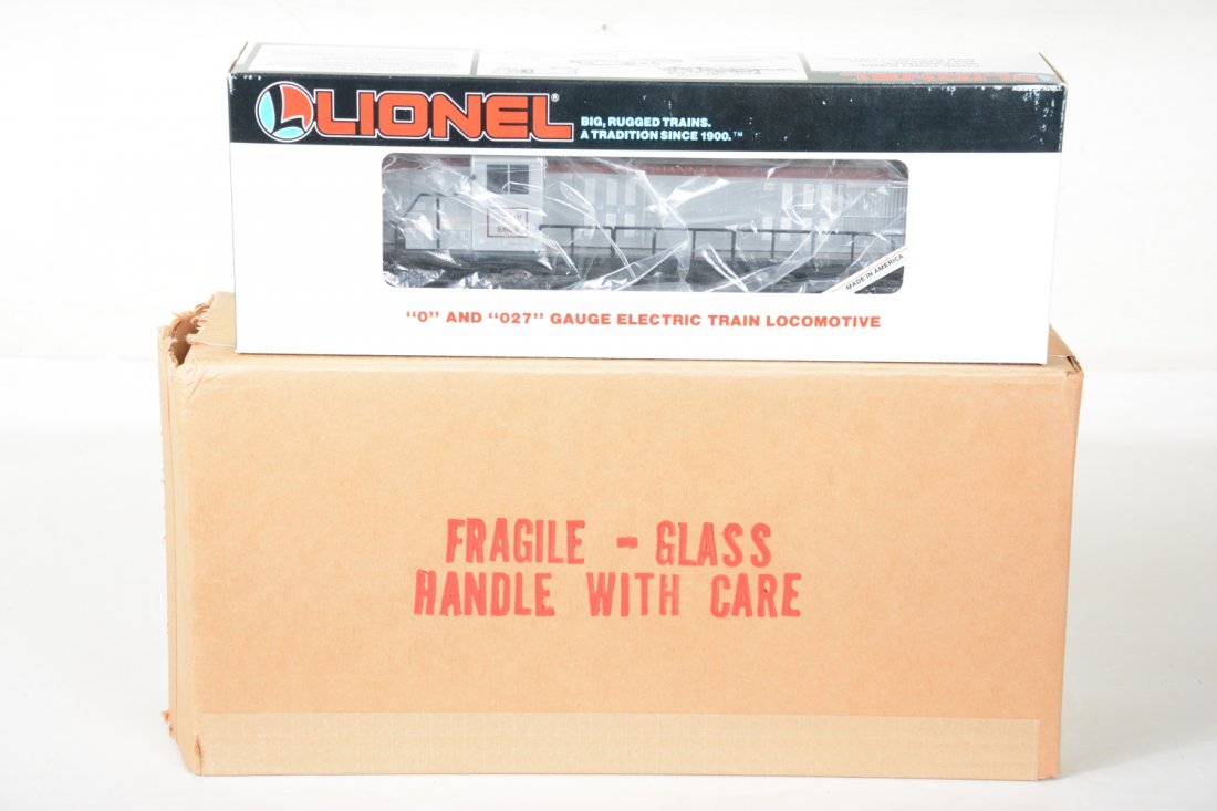 Lionel JC Penney 18809 Susquehanna RS-3 & Case (1 of 2)