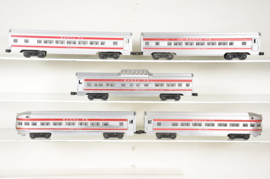 Lionel Super Chief Passenger Cars (1 of 4)