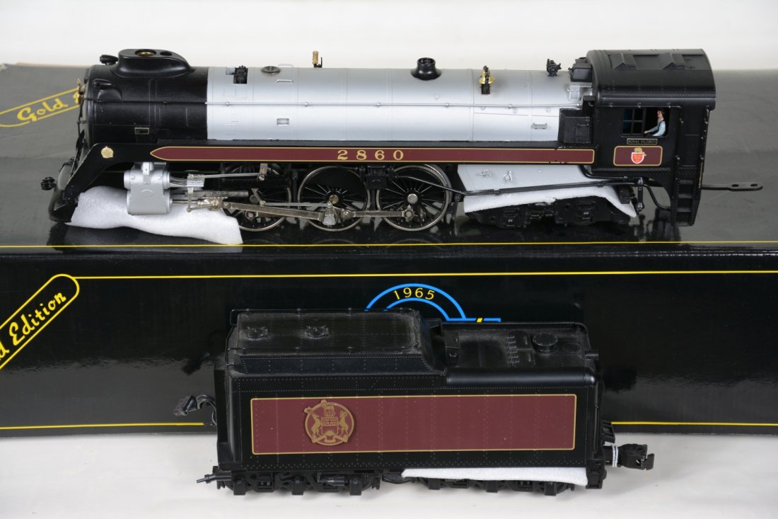 Weaver CP Royal Hudson: Pretty 4-6-4 steam loco with smoke, light & cab details. It shows test run wheels with box, C9