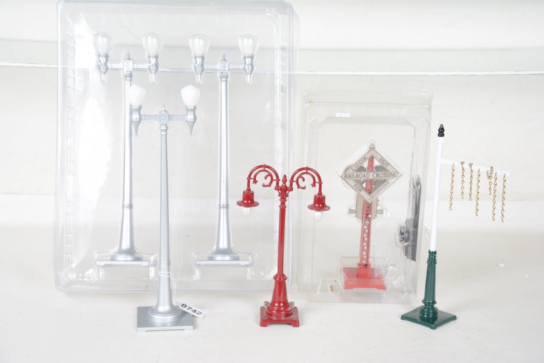 MTH Accessories (1 of 1)