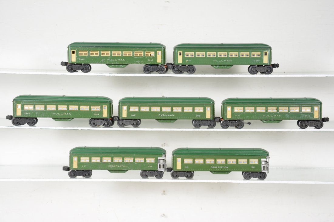 7 Lionel 2440 Series Passenger Cars (1 of 4)
