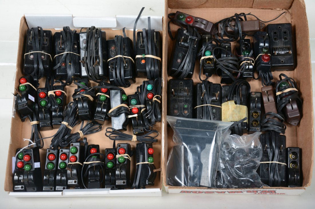 Lionel Switch Controllers & Parts (1 of 1)