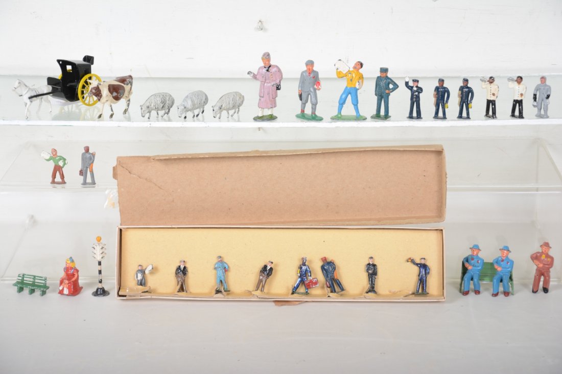 Dimestore Figures, Plus (1 of 3)