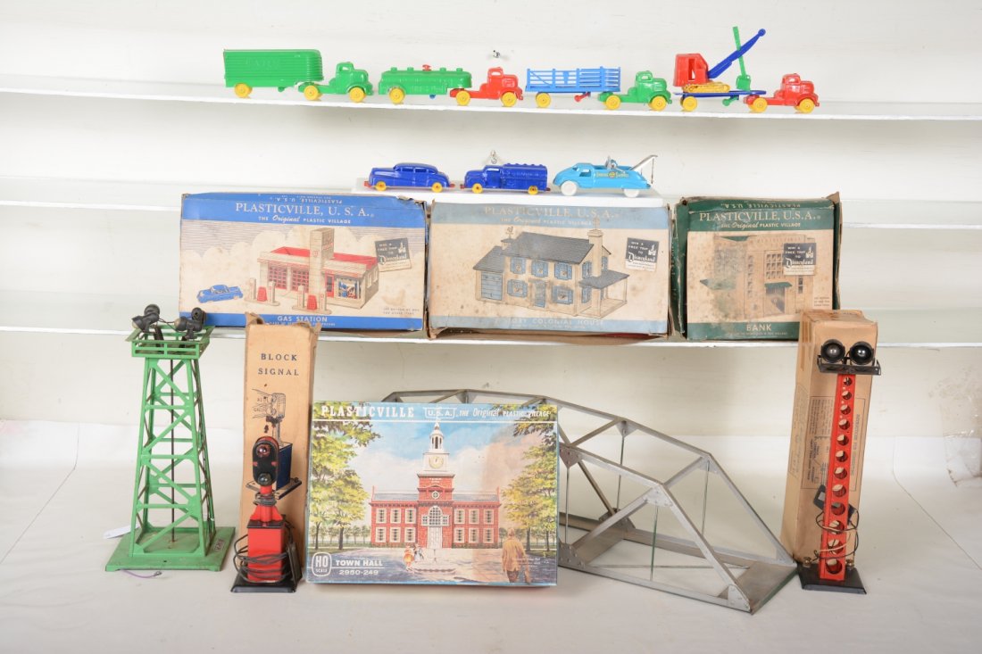 Train Accessory lot (1 of 2)