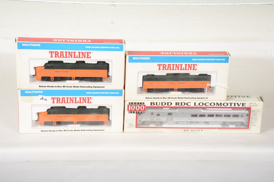 Walthers & Proto 1000 NH HO Diesels: Includes a Walthers 2 #931-223 & 271 F7 ABA,#0400 & 0464, all powered; Proto 1000 #30391 Budd diesel, #126. They show light playwear with Kadee couplers & boxes.
