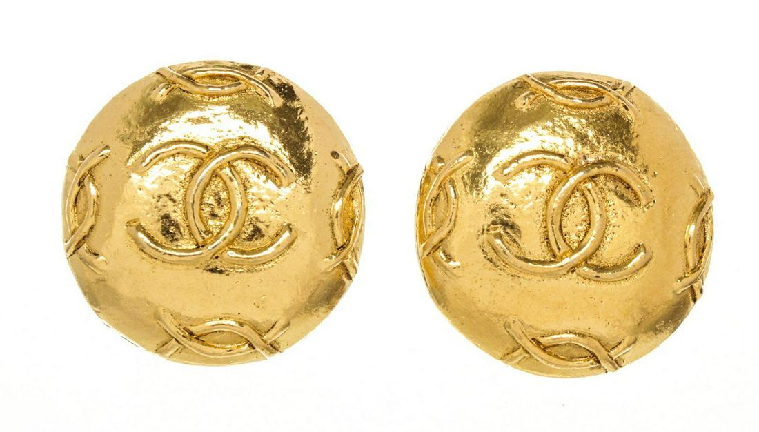 Chanel Gold CC Disc Earring: Chanel Gold CC Disc Earring with gold-tone hardware and turn lock closure.