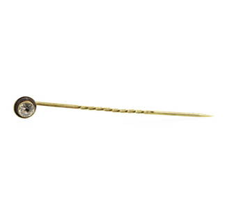 White Crystal Stick Pin - Yellow Gold Plated: One yellow gold plated stick pin weighing 1.1 grams containing one white crystal.